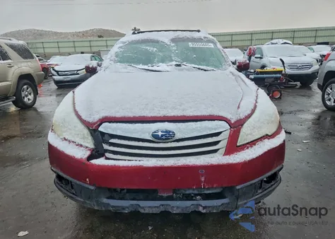 2011 Subaru Outback 2.5I Premium z USA, uszkodzony, nr VIN 4S4BRBCC4B3334657